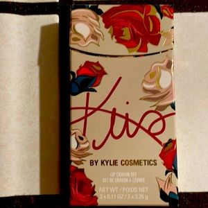 Kylie cosmetics Kris lip crayon set